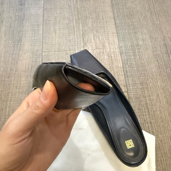 TOTÊME Square-Toe Leather Mules - Picture 3 of 5